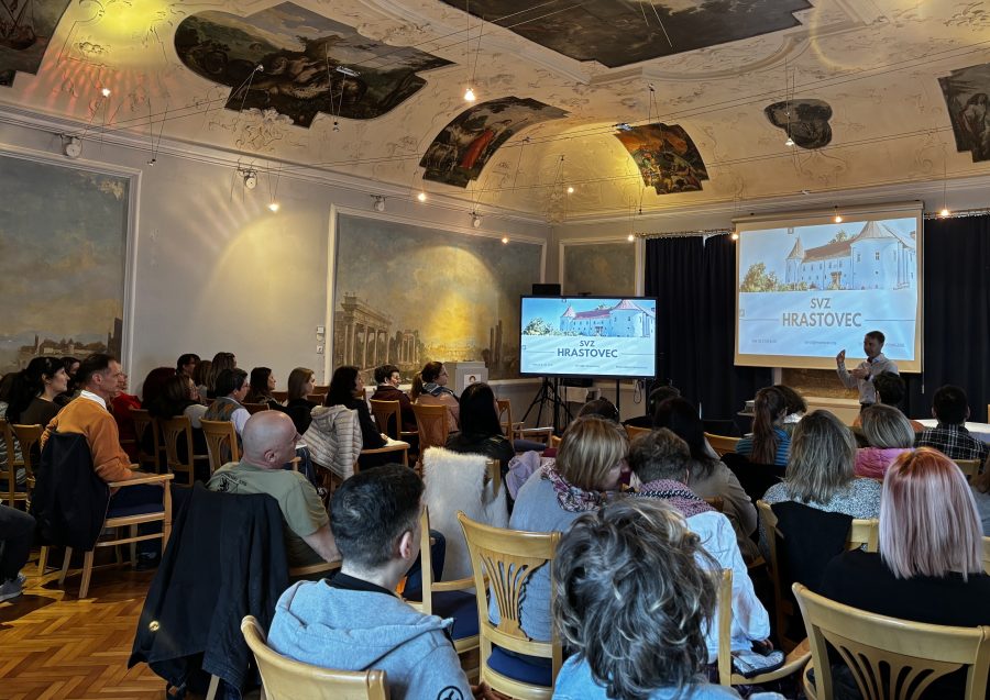 Srečanje MDT-jev in zaposlenih v Zavodu Hrastovec s ciljem preselitve uporabnikov v skupnost.