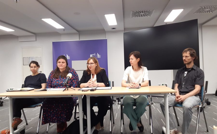 Tiskovna konferenca ob posvetu Preprečevanje nasilja nad ljudmi z oviranostjo v institucijah od raziskovanja k akciji